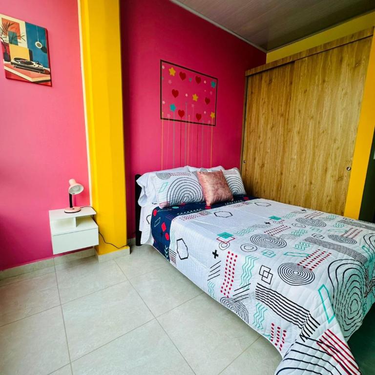 Escápate Refugio Colorido Jacuzzi & Vista al Llano - Two-Bedroom Apartment - 14