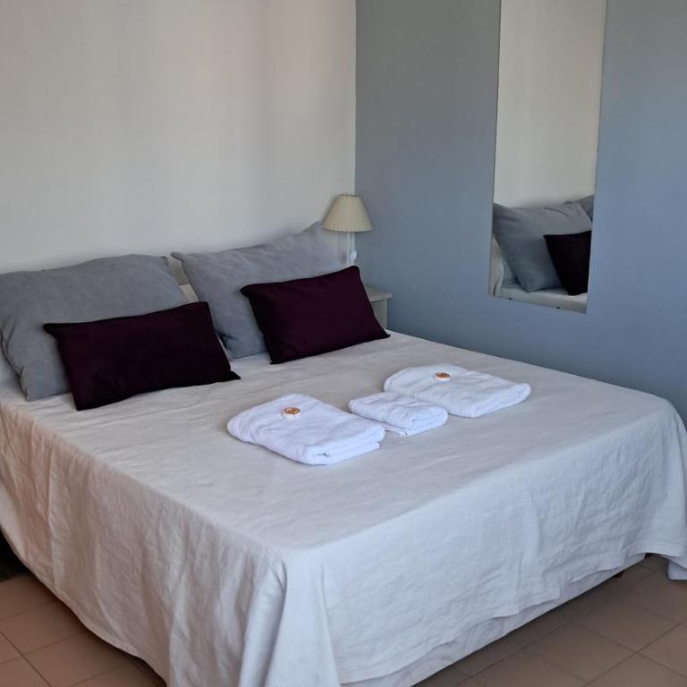 Deptos Irun I - Apartment with Balcony - 1