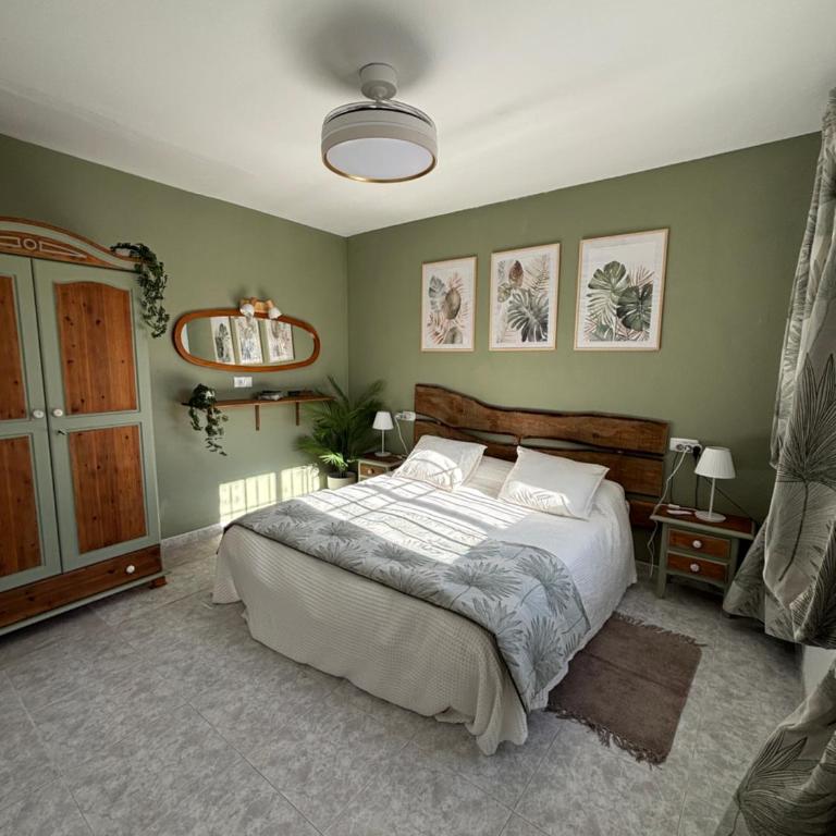 Maison en Espagne - Three-Bedroom House - 7