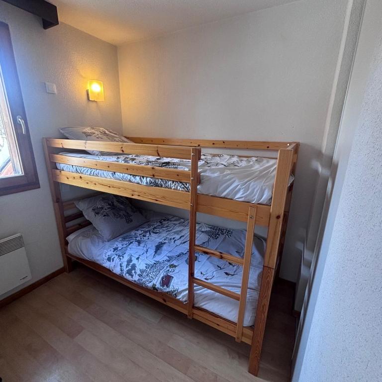 T3 SERRE CHEVALIER à 5 minutes à pied PISTES SKI et COMMERCES - Appartement 2 Chambres - 6