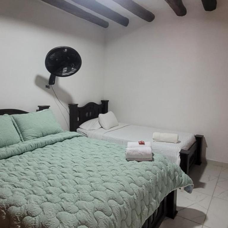 Casa Las Acacias Tradición y Confort en Barichara - Three-Bedroom Apartment - 17