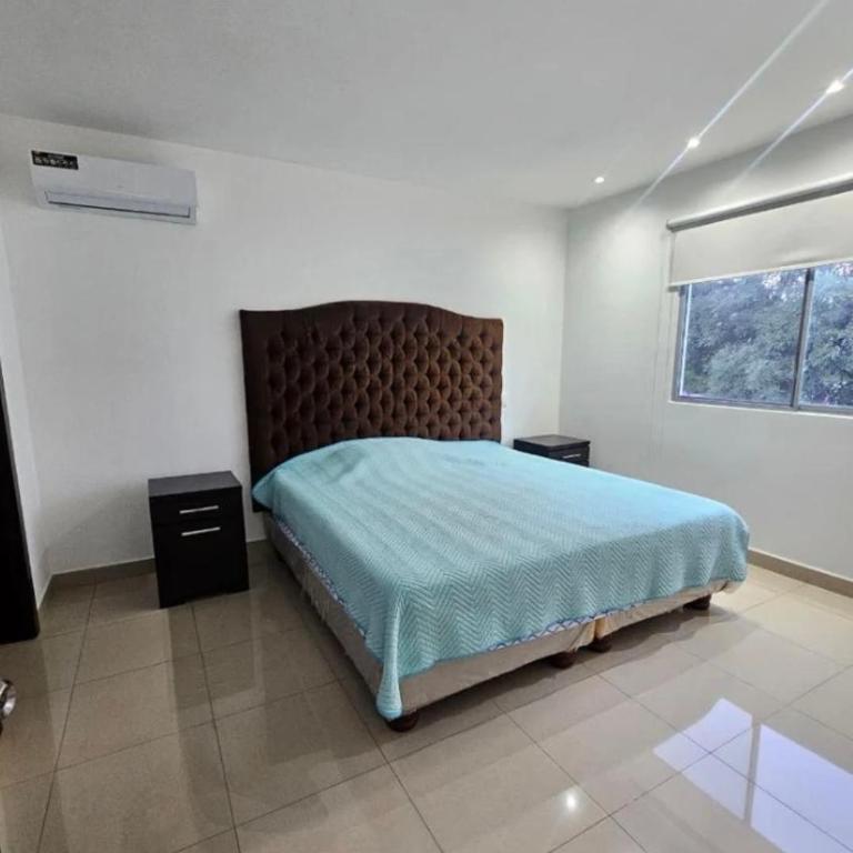 Departamento en Central Park - Three-Bedroom Apartment - 10
