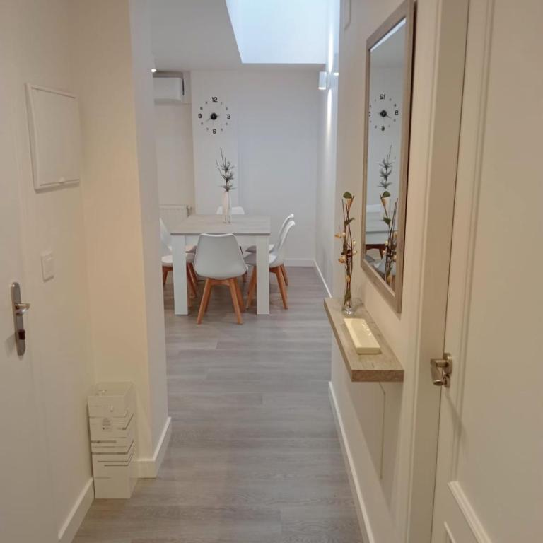 Apartamentos Antuña - Apartamento de 3 dormitorios - Planta Alta - 2