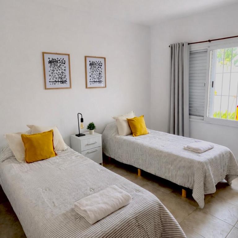 Alojamiento Espacio Ramallo - Two-Bedroom House - 5
