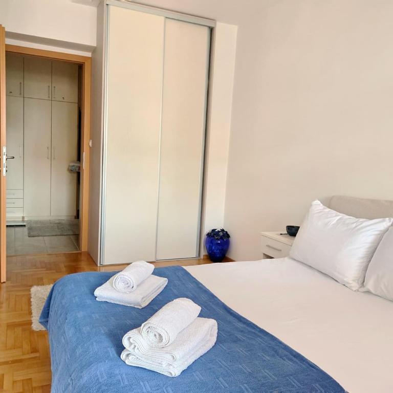 Modern Apartment with Balcony & Parking in Central Budva - One-Bedroom Apartment - 11