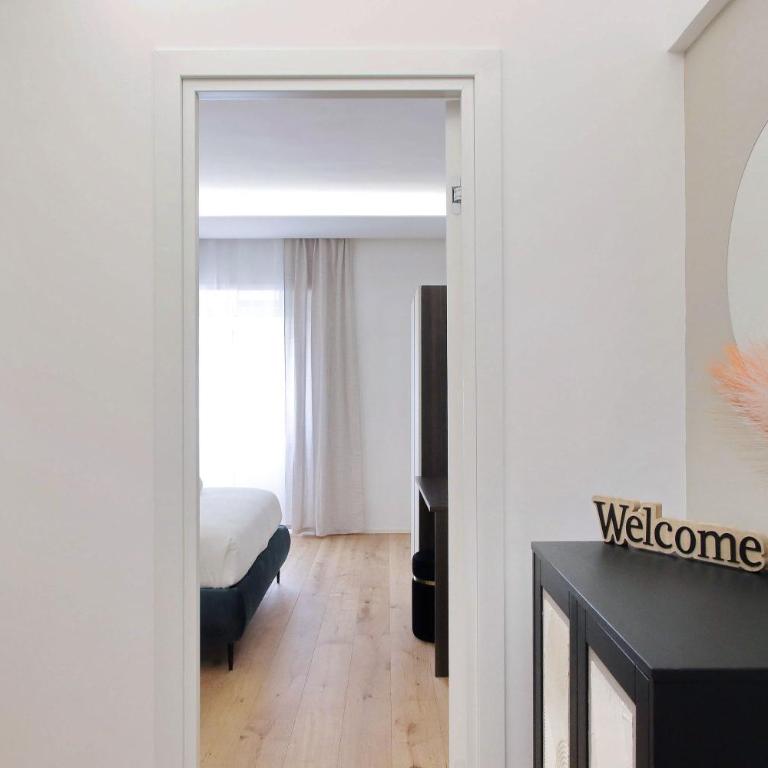 Clarino Home - Modern & Bright with Balcony - Appartamento Deluxe con 2 Camere da Letto e Balcone - 29