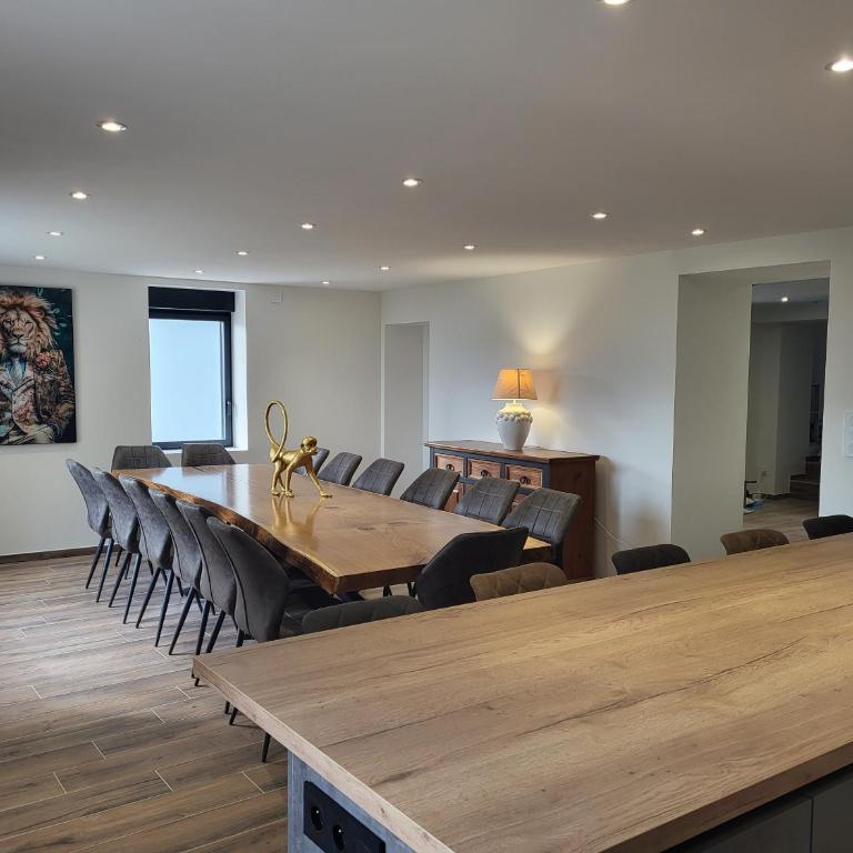 Maison proche du lac avec Jacuzzi et Sauna - Maison 5 Chambres - 16