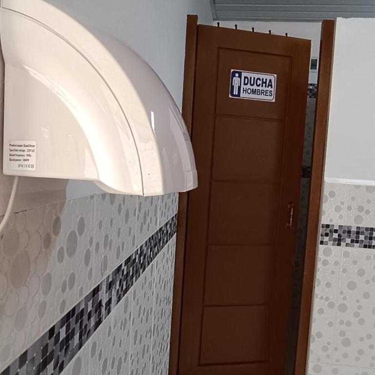 Hostal Belem - Toro Toro - Family Room - 4