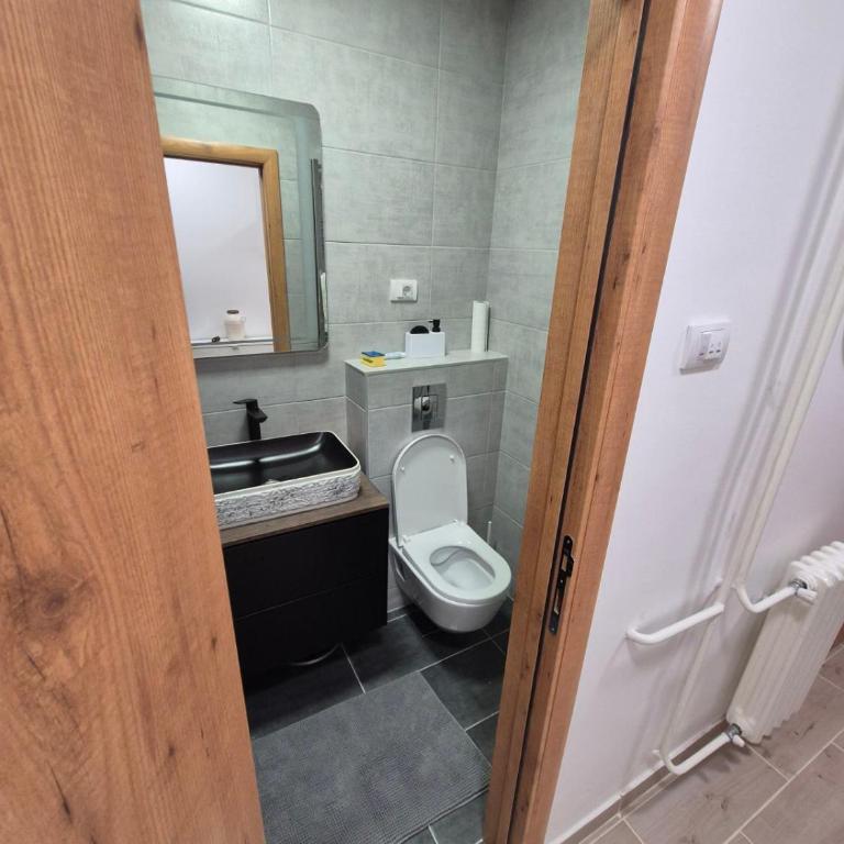 Jaki&Ema - Apartman sa 1 Spavaćom Sobom - 9