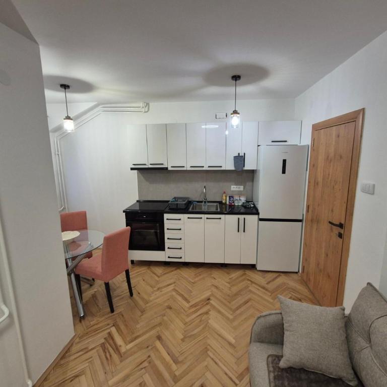 Jaki&Ema - Apartman sa 1 Spavaćom Sobom - 8