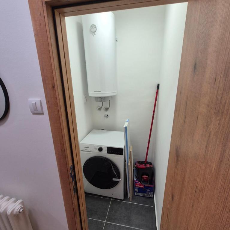 Jaki&Ema - Apartman sa 1 Spavaćom Sobom - 11