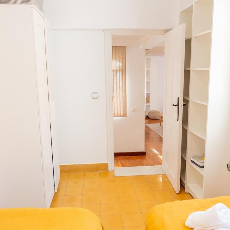 Málaga Centro I 3BR I Terrace Cathedral View I AC - Apartamento de 3 dormitorios - 20