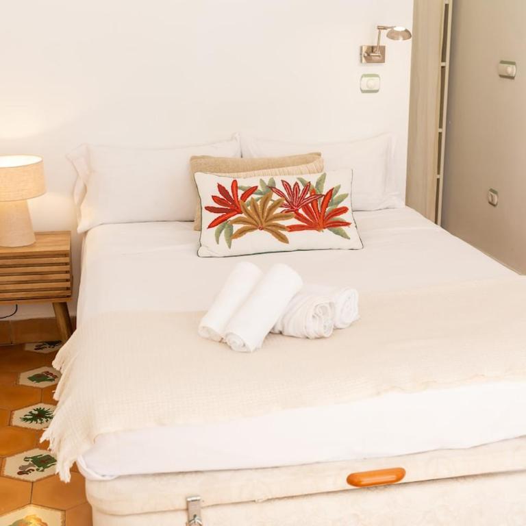 Málaga Centro I 3BR I Terrace Cathedral View I AC - Apartamento de 3 dormitorios - 35