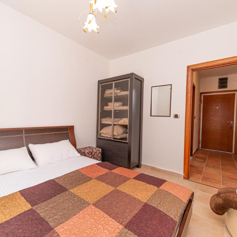 Apartment Marija - One-Bedroom Apartment - 9