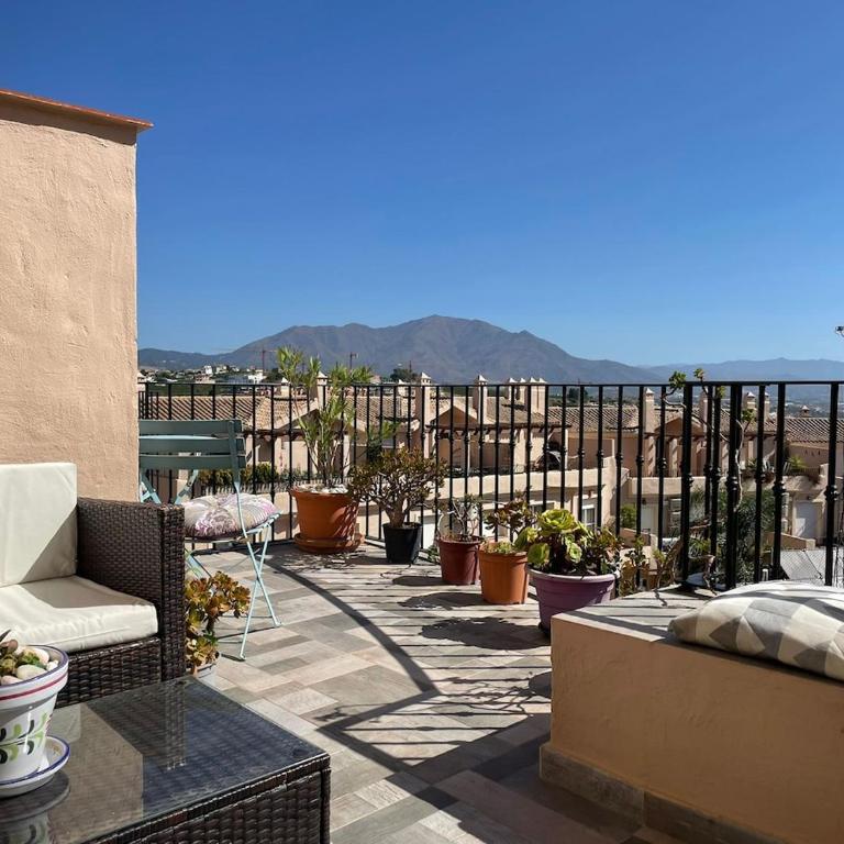 Duquesa Fairways Penthouse - Sea- & Mountain View - Apartamento Deluxe de 2 dormitorios con vistas al mar - 9