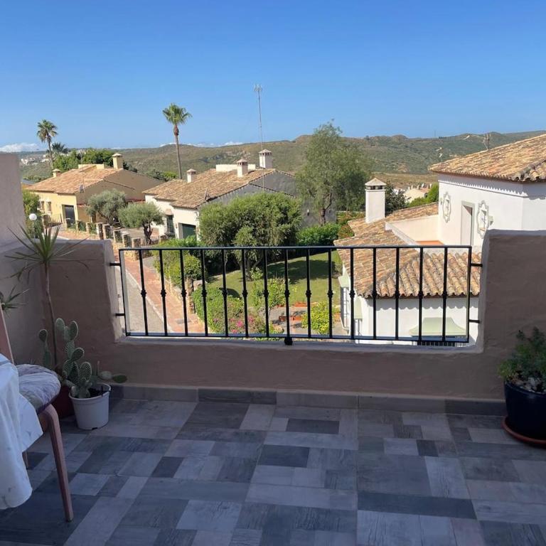 Duquesa Fairways Penthouse - Sea- & Mountain View - Apartamento Deluxe de 2 dormitorios con vistas al mar - 12