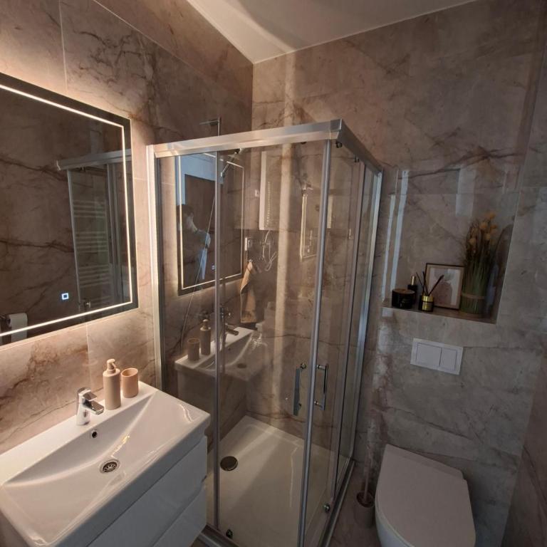 Lena Lux - Apartman sa 1 Spavaćom Sobom - 20
