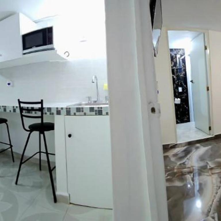 Book & Sleep Cancun - Deluxe King Room - 1