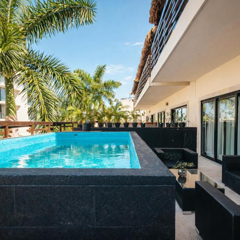 Aldea Thai Downtown Oceanview Residences - Two-Bedroom Apartment with Pool View - 3