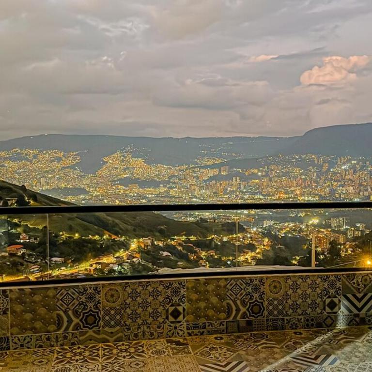 Luxury Villa pool views BBQ Parking 30mn Provenza - Villa - 12