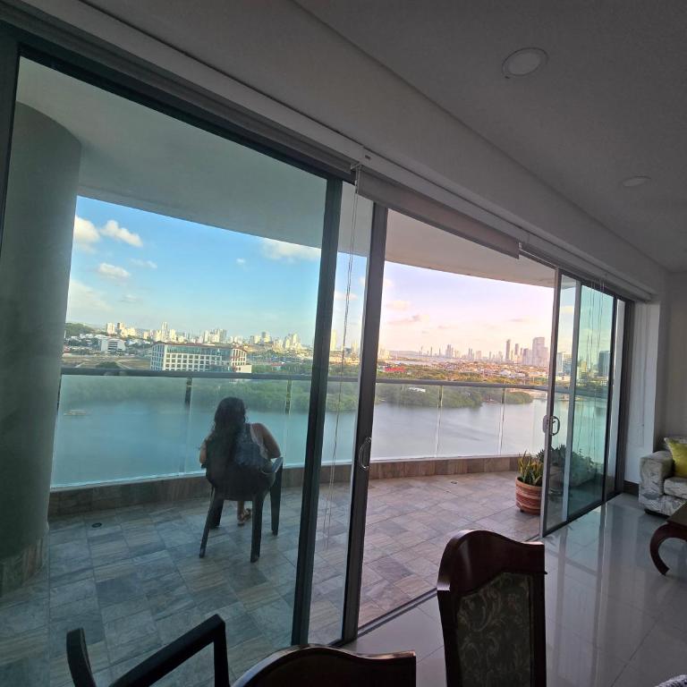 Oceanfront Luxury - A pasos del Centro Histórico - Two-Bedroom Apartment - 9