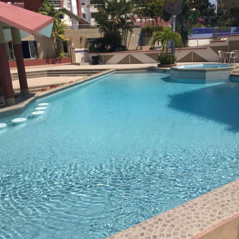 Tonsupa Playa Almendro - Three-Bedroom Apartment - Oceanfront - 23