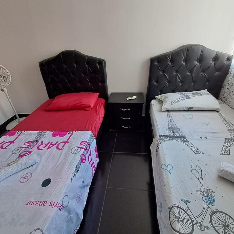 Apartamento acogedor con Piscina Excelente Sector - Apartamento de 3 dormitorios - 8
