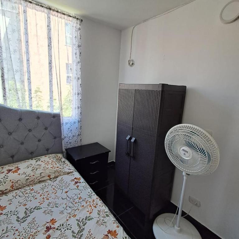 Apartamento acogedor con Piscina Excelente Sector - Apartamento de 3 dormitorios - 6