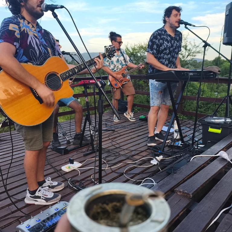 Cabañas frente al Rio - Casa de 2 dormitorios - 36