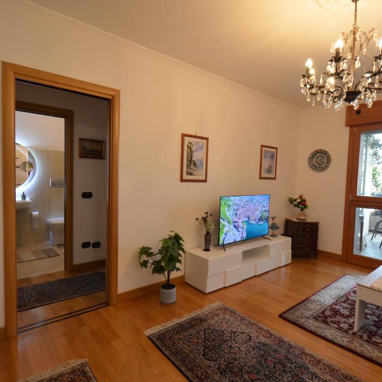 Getaway Roma Home - Three-Bedroom Apartment - 4