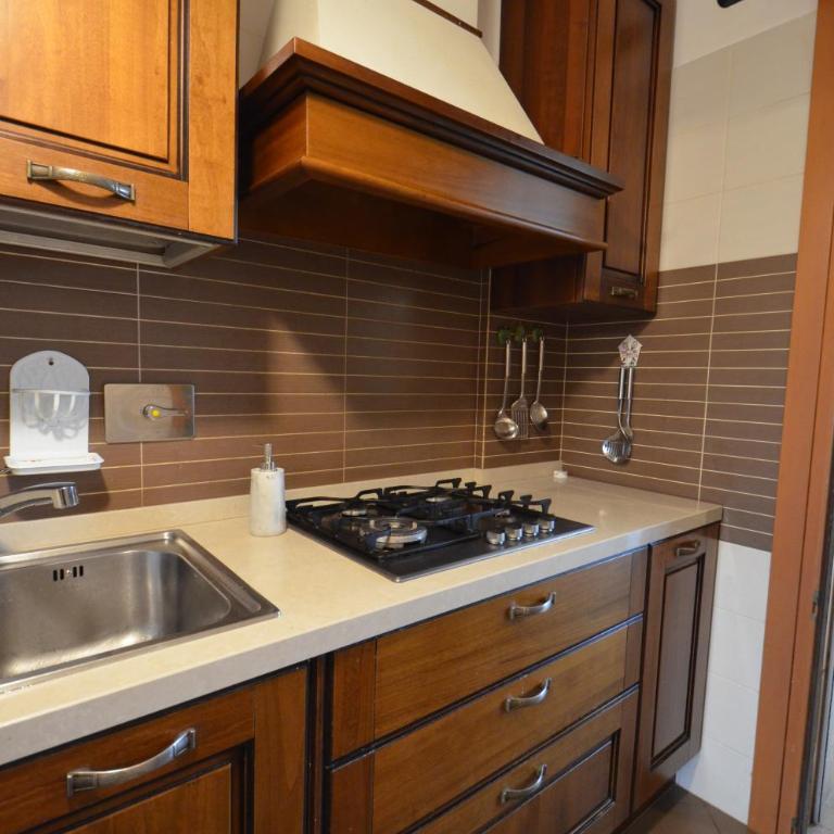 Getaway Roma Home - Three-Bedroom Apartment - 48