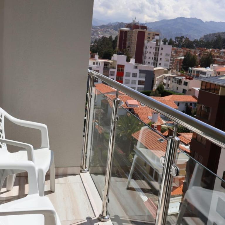 Bolivian Rooms & Suites (Zona Sur) - Two-Bedroom Deluxe Apartment with Balcony - 2
