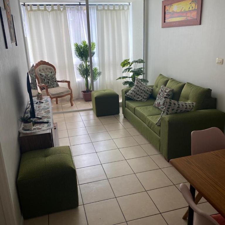 Alojamiento Parque Libertad - Three-Bedroom Apartment - 4