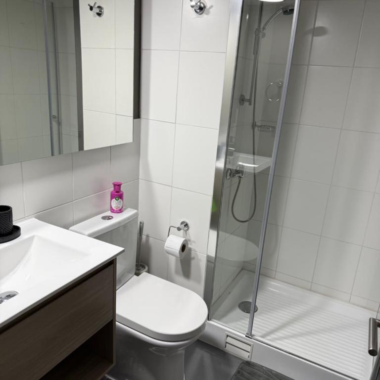 A pasos de Movistar Arena con Estacionamiento incluido - One-Bedroom Apartment - 2