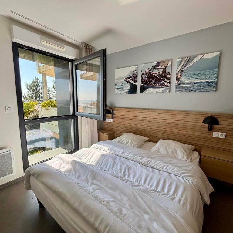Appartement luxe 2 chambres, balcon, accès plage, piscine, animaux admis, parking - FR-1-194-236 - Appartement - 13