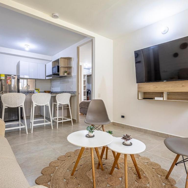 Oasis Caribeño cerca de la Playa - Two-Bedroom Apartment with Balcony - 20