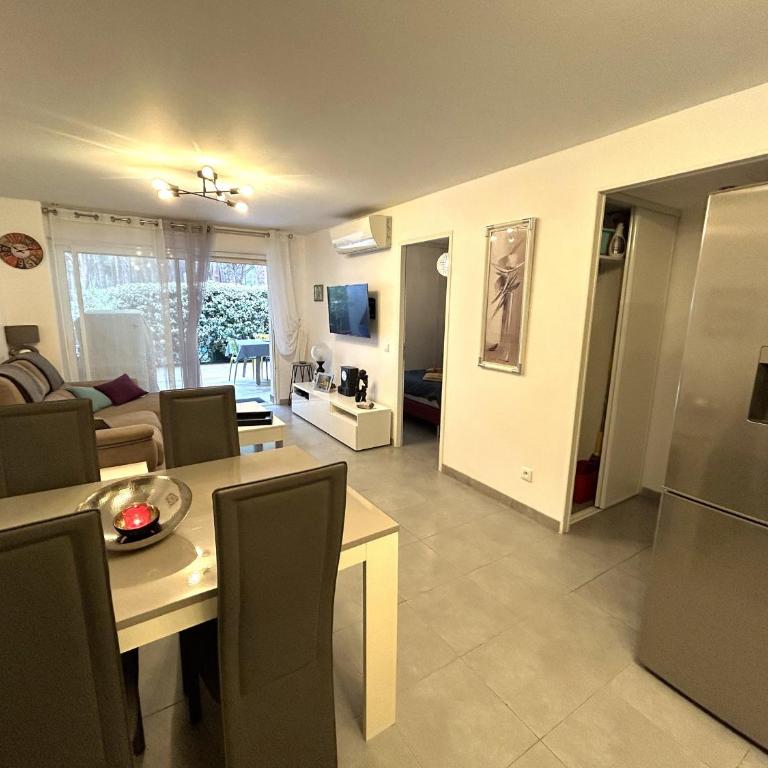 Appartement avec climatisation et parking - 4 pers. - FR-1-837-119 - Appartement - 7