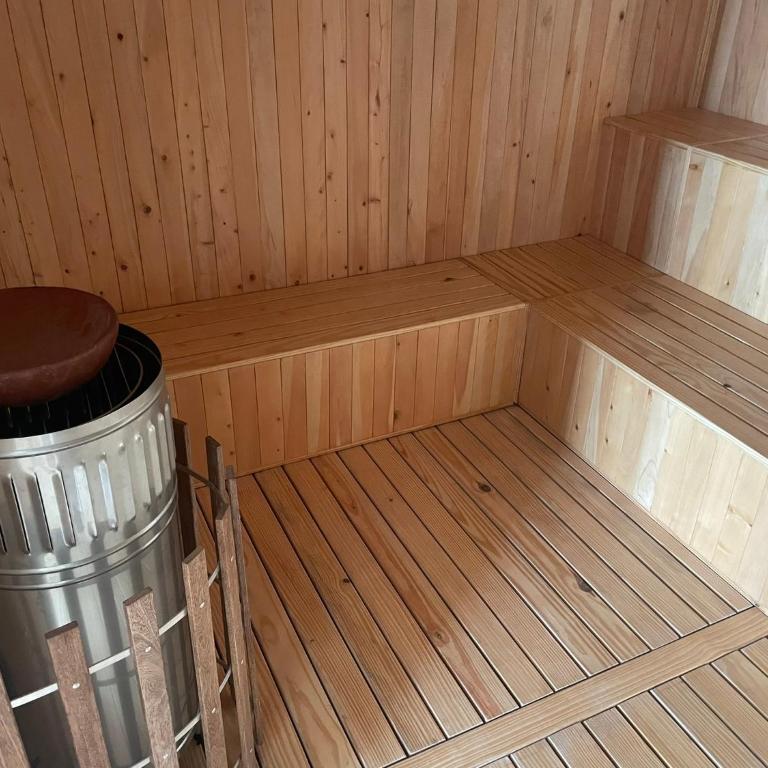 Lovely Suite steps away from the airport and sea - One-Bedroom Apartment with Pool View - 35