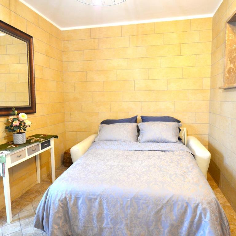 Getaway Roma Home - Three-Bedroom Apartment - 35