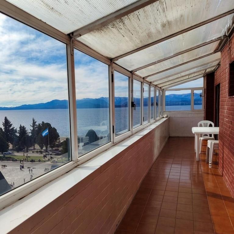 CocaHue - Three-Bedroom Apartment with View - 3