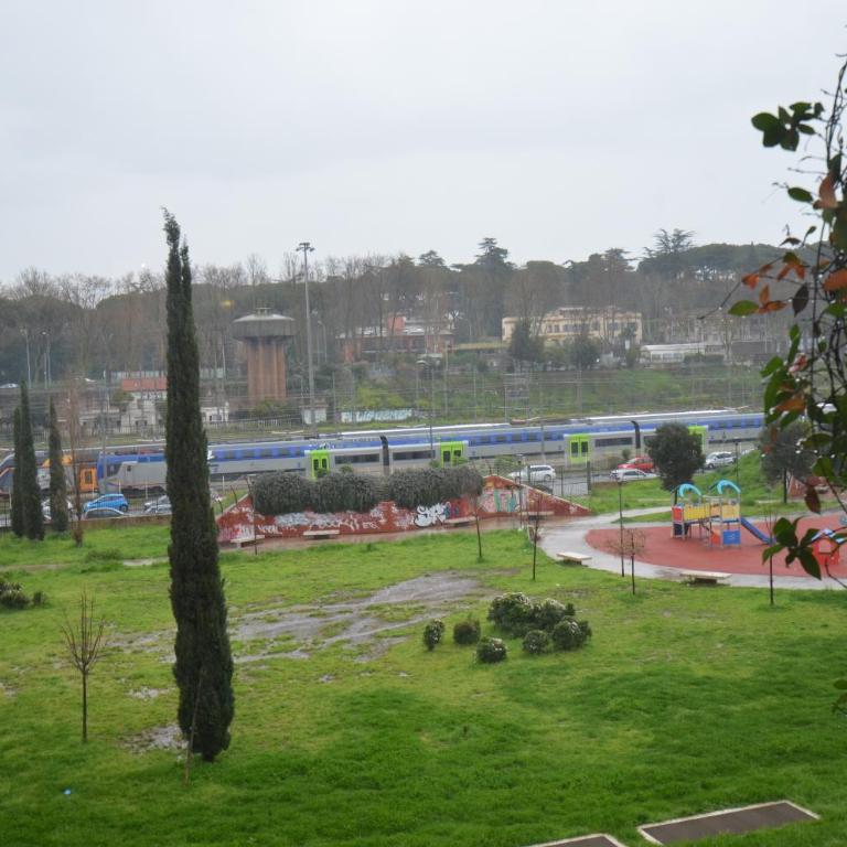 Getaway Roma Home - Three-Bedroom Apartment - 75
