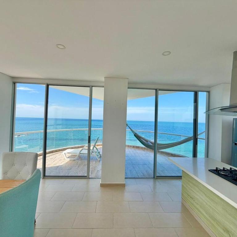 FB Apartamentos con vistas 360 grados al mar y piscina - Apartamento Premier de 4 dormitorios - 1