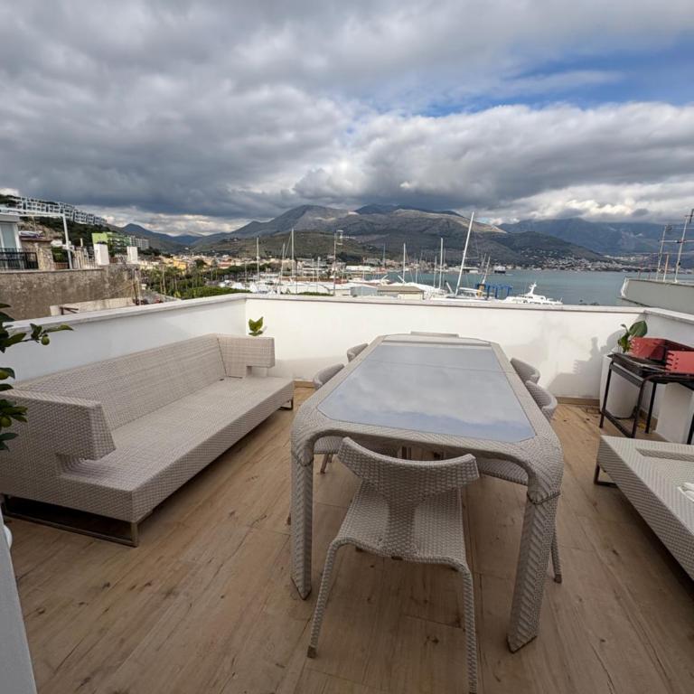 Amare Relais Gaeta - King Room with Sea View - 7