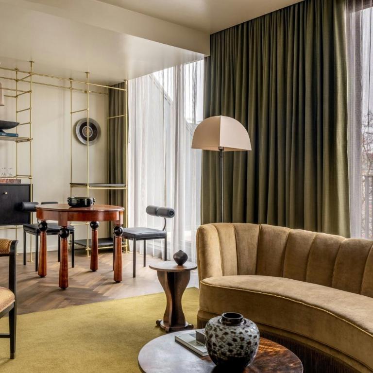 The Dean Munich, Autograph Collection - Suite Prestige 1 Lit King-Size avec Jacuzzi et Balcon - 2