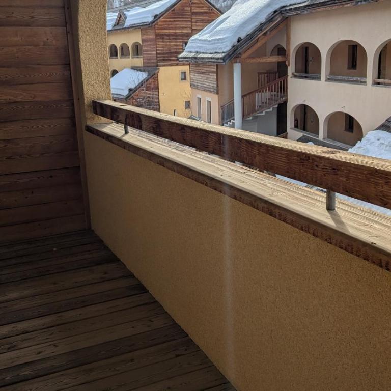 Appartement 3 pieces 6 personnes, 2 chambres, wifi fibre gratuit, piscine l'été et au pied des pistes l'hiver - Appartement 2 Chambres avec Vue sur la Montagne - 2