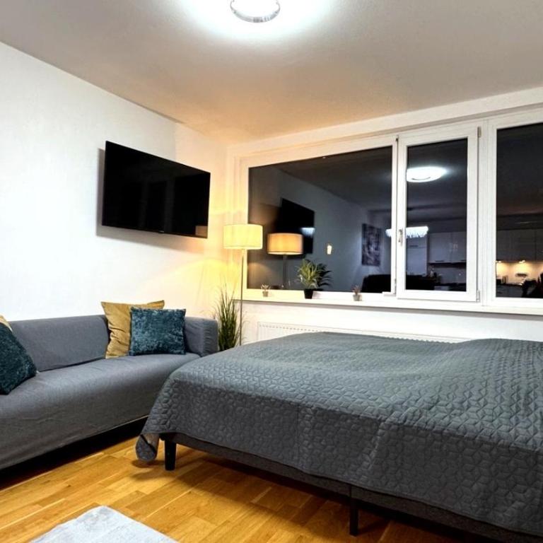 Wohnen am Fluss im City Apartment Linz Donaublick - Garten, Cafe & WLAN, Self-checkin, Parkplatz, für 4 Gäste - Apartment mit 2 Schlafzimmern - 18