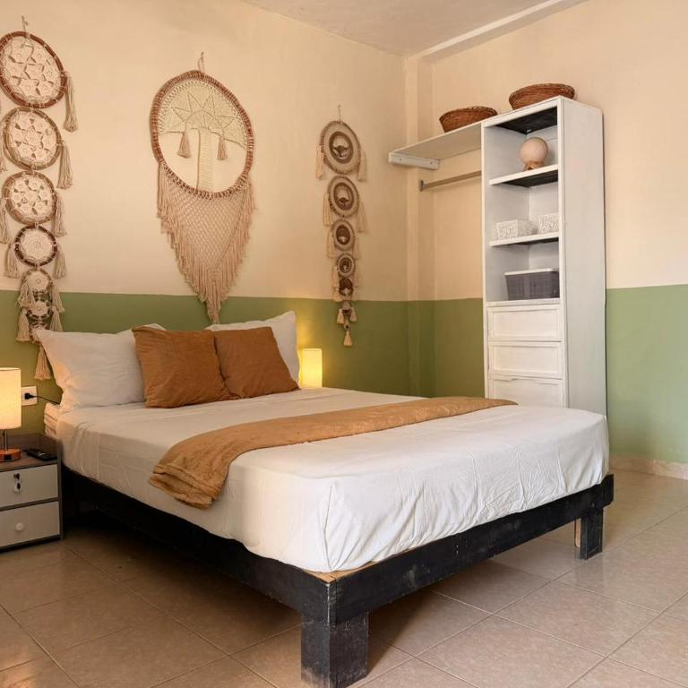 Estudio Moderno y Confortable en el Corazón de Francisco de Montejo - One-Bedroom Apartment - 2