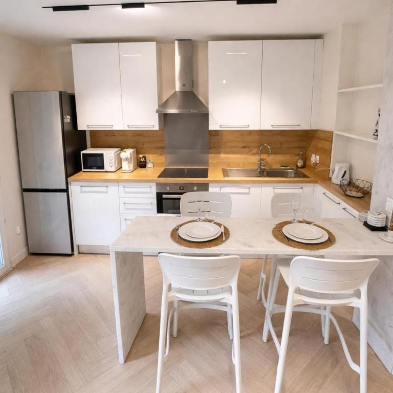 Luxurious 2-bedroom apartment - Cannes Center - Appartement 2 Chambres de Luxe avec Vue sur le Jardin - 15