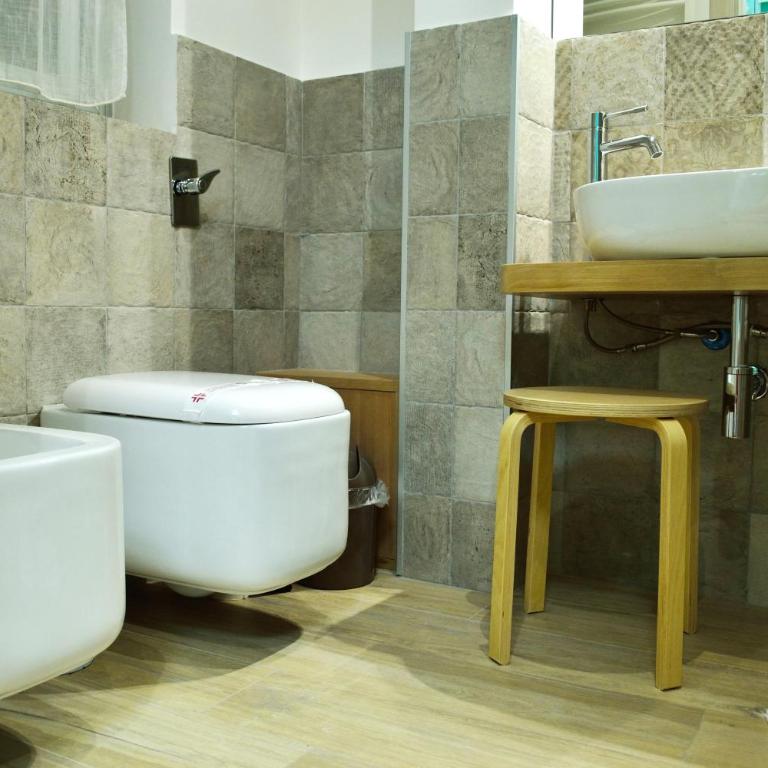 Piazza Marina - Double or Twin Room - 10