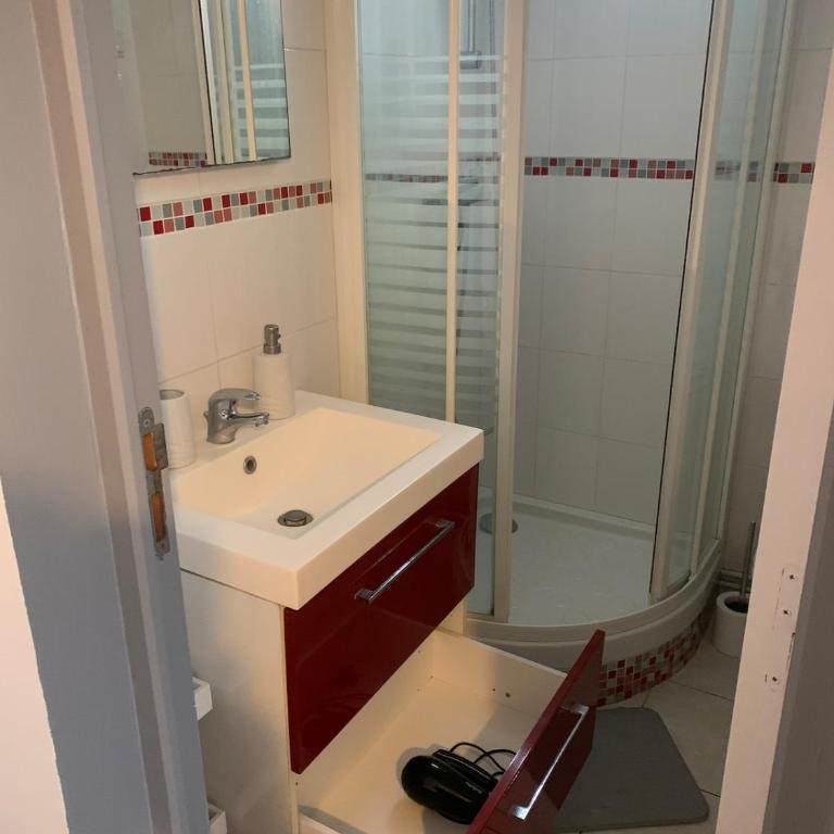 Studio avec terrasse privée Centre et plage - Maison de Vacances - 5